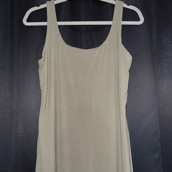 Maternity Rompers (Size Medium) - Picture 8 of 15